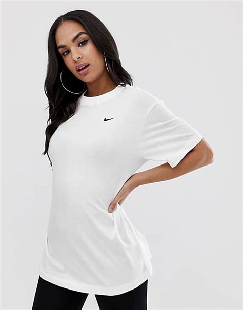 nike weißes boyfriend-t-shirt mit logo stickerei|Boyfriend.